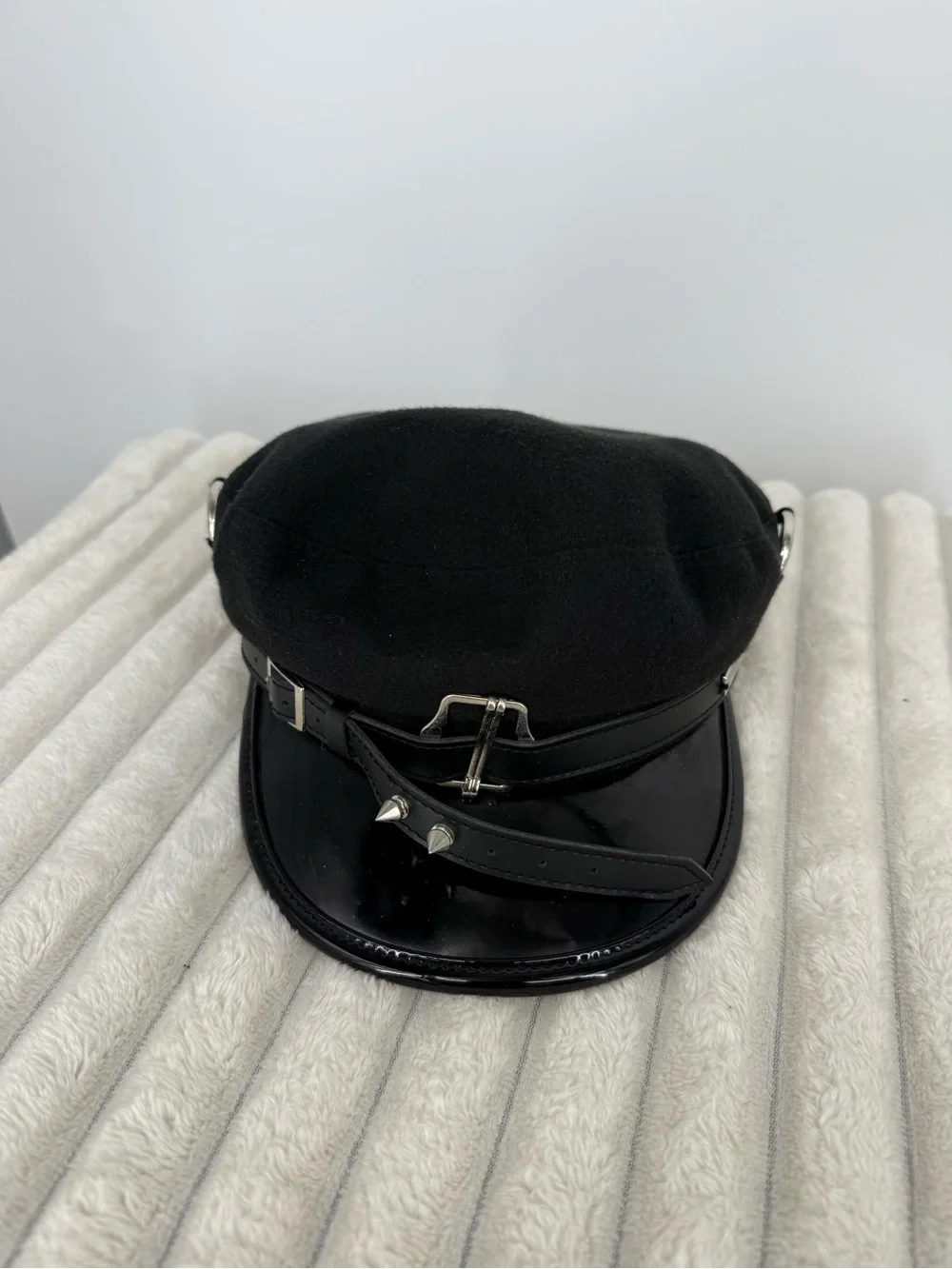 Punk Rave women’s Black Military-Style Wool Cap with Patent Visor